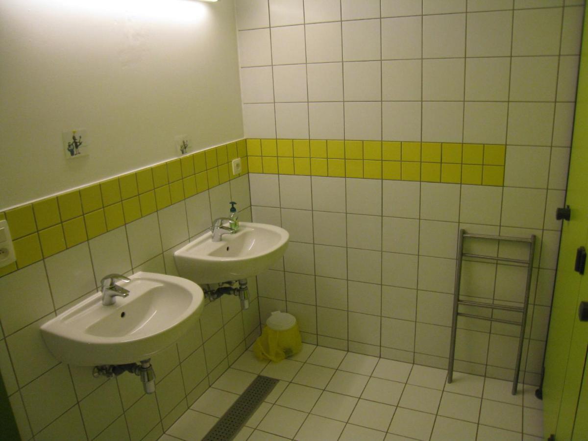 Le Fagotin - Youth Hostel Стумон Екстер'єр фото